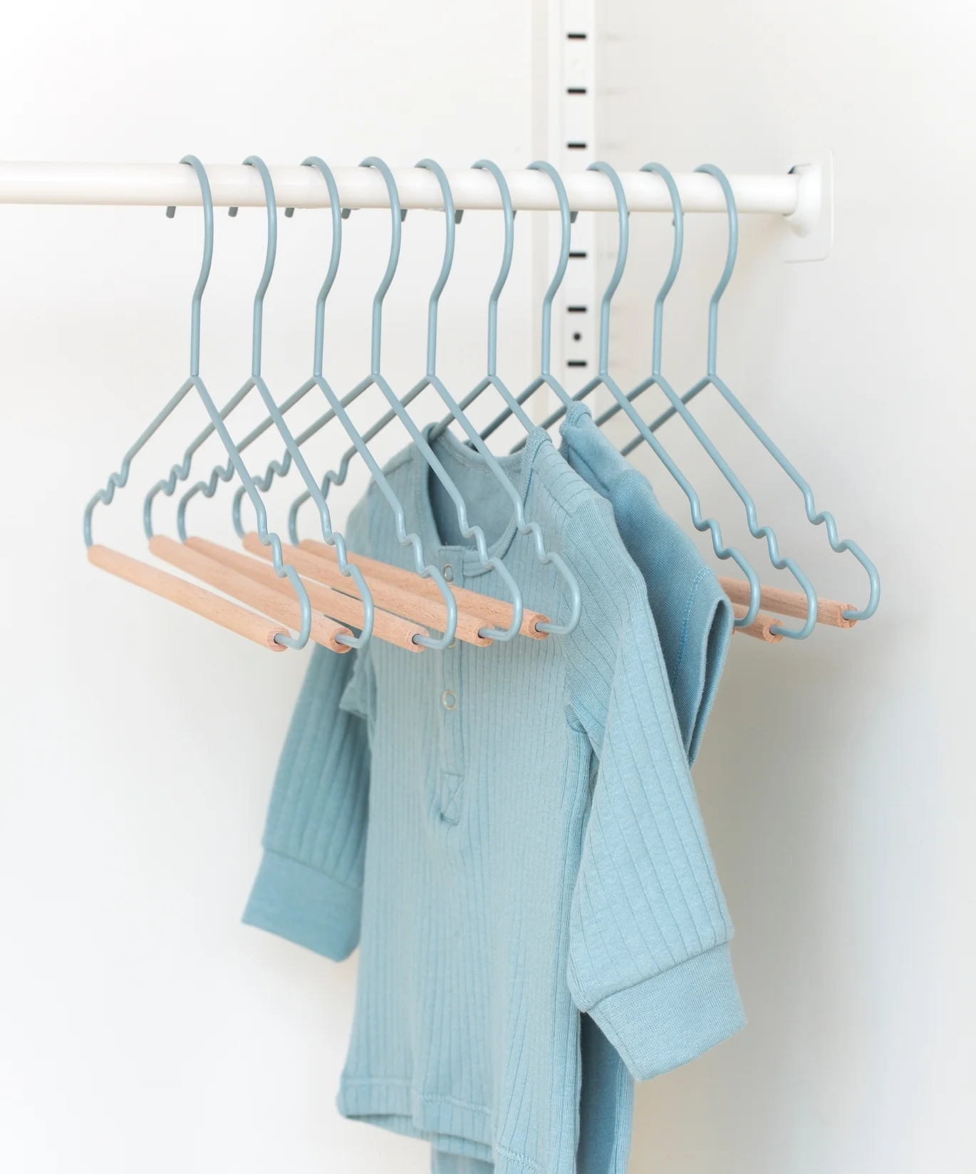 Kids Top Hangers in Ocean - Image 2