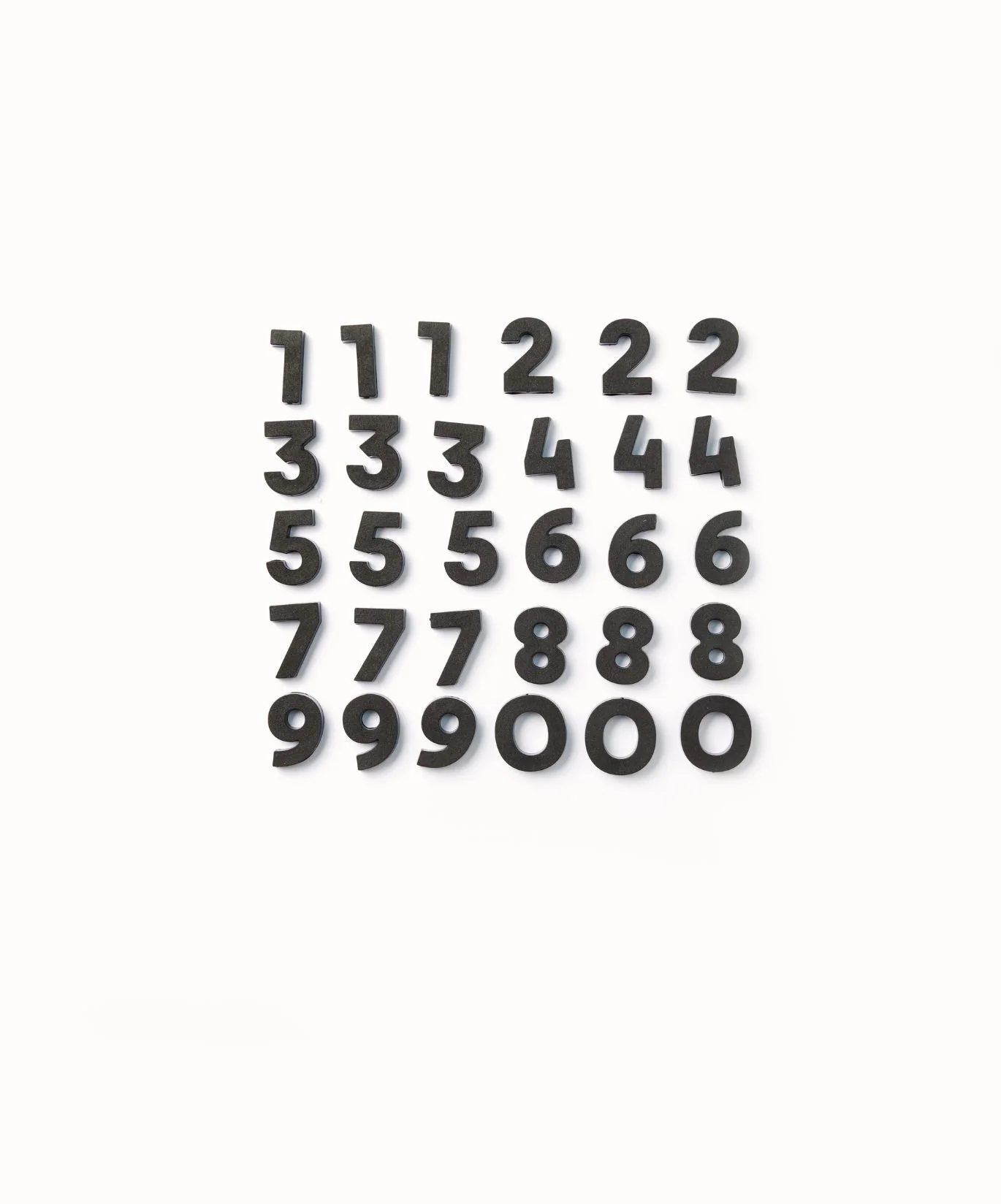 Number Magnets in Black - Image 3