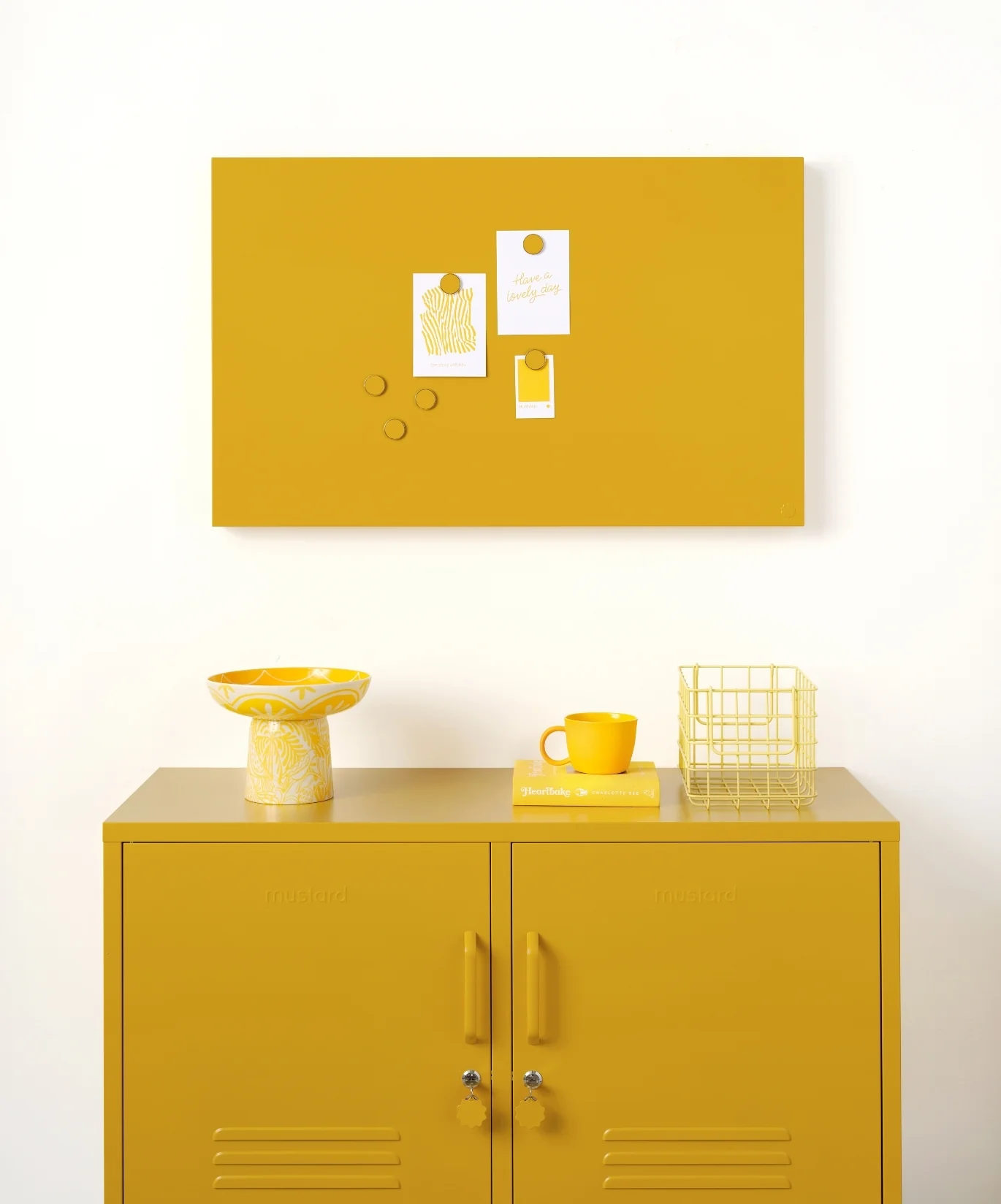 The Buttons in Mustard - Image 4