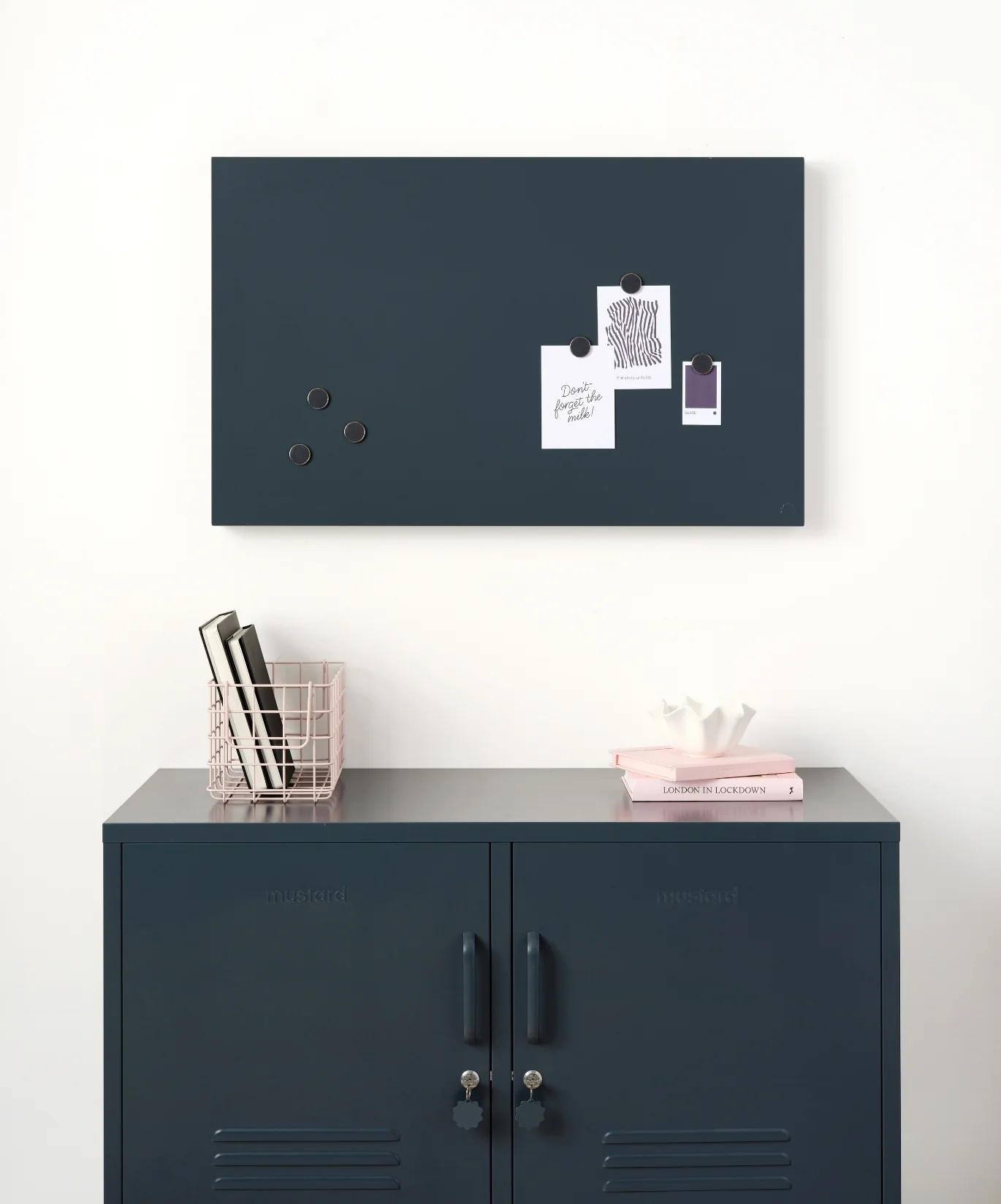 The Buttons in Slate - Image 4