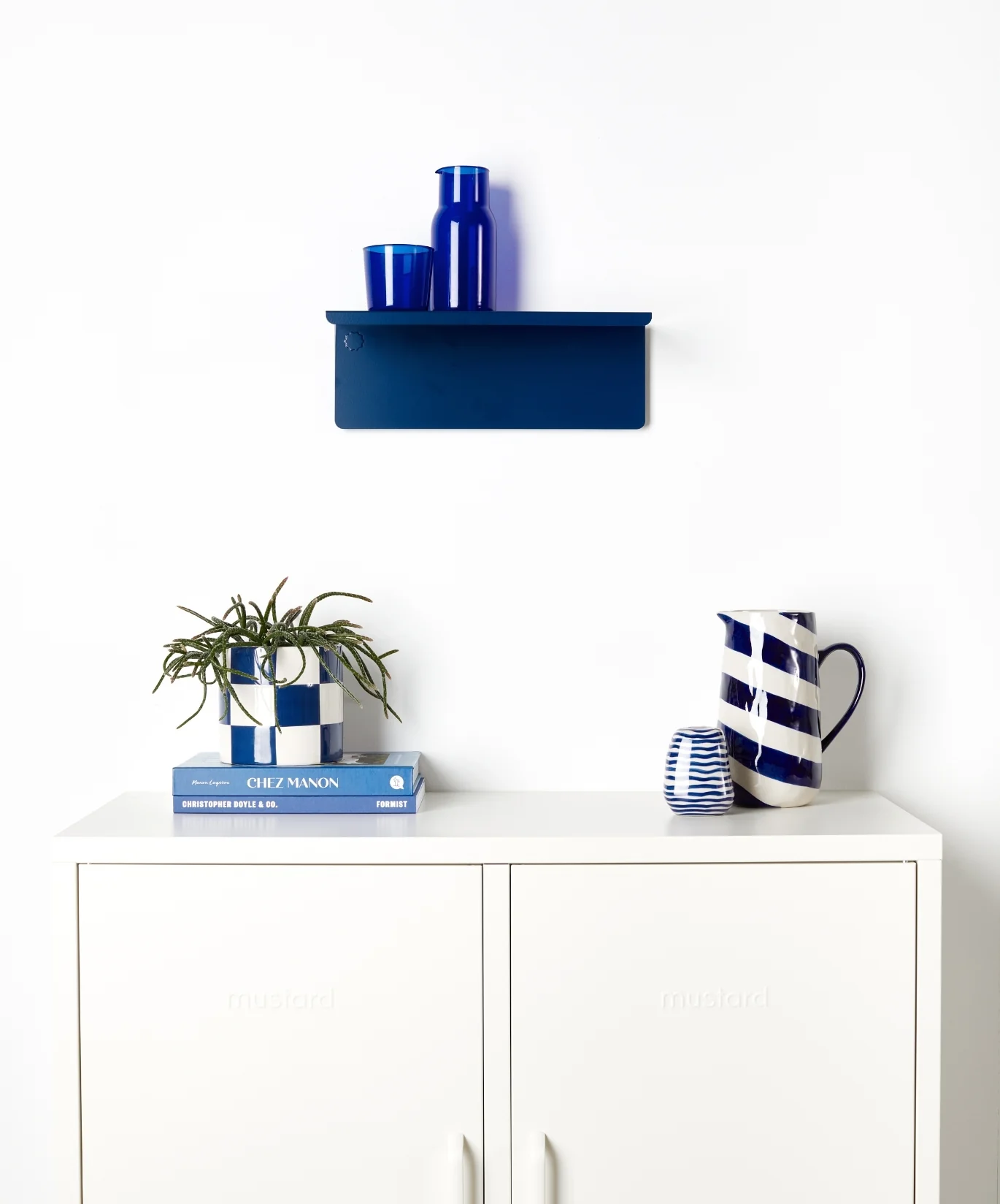 The Ledge in Navy - Small - Image 5