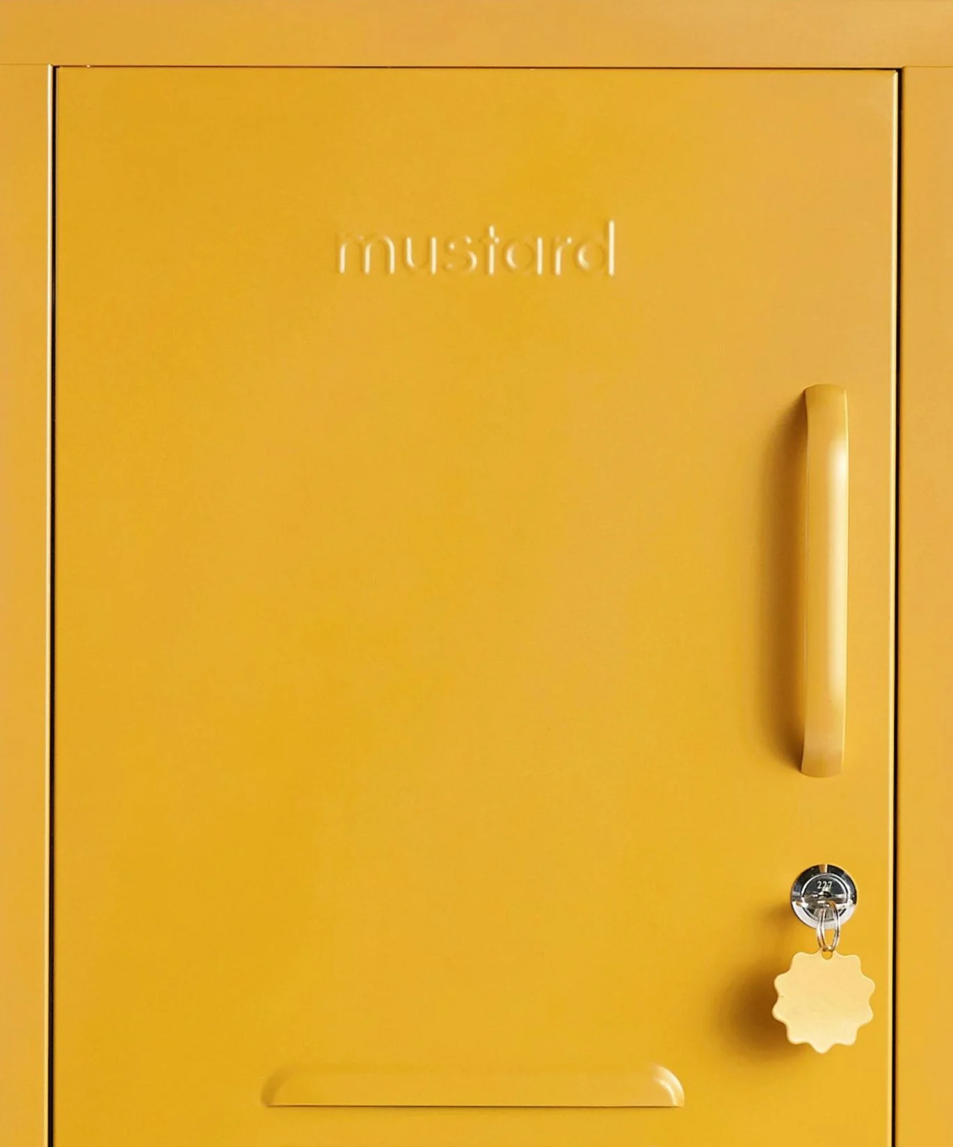 The Shorty in Mustard to the Left - Image 7