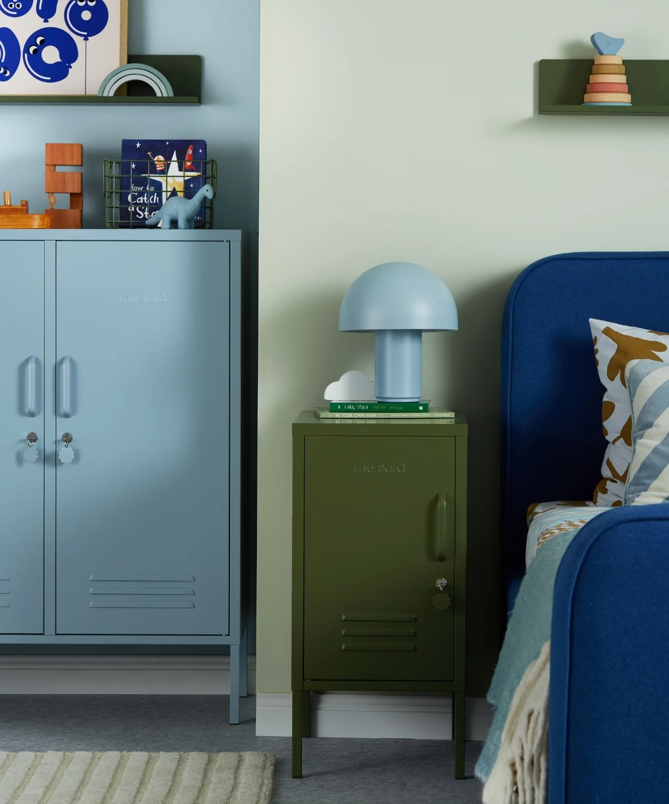 The Shorty in Olive to the Left - Image 6