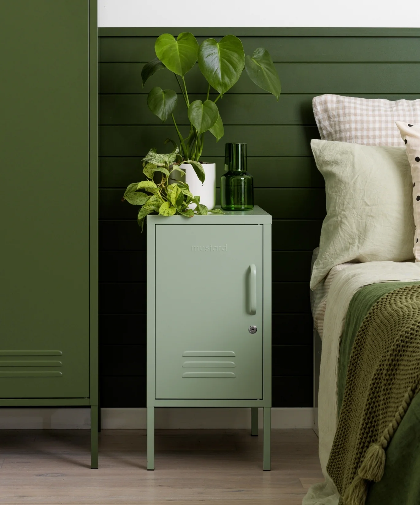 The Shorty in Sage to the Left - Image 5