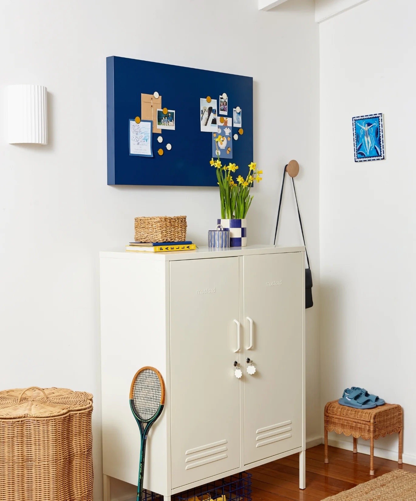 The Storyboard in Navy - Image 5